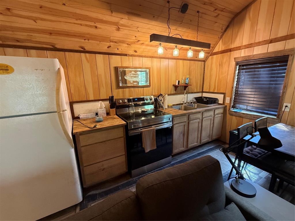 11756 Catfish Road Property Photo 8