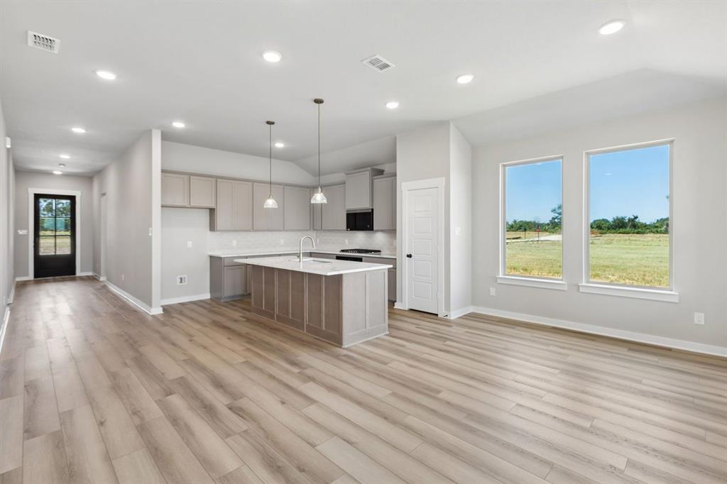 8808 Haste Lane Property Photo 10
