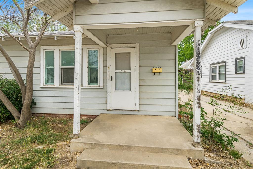 906 S Mississippi Street Property Photo 3