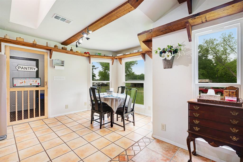 505 N Howison Street Property Photo 4