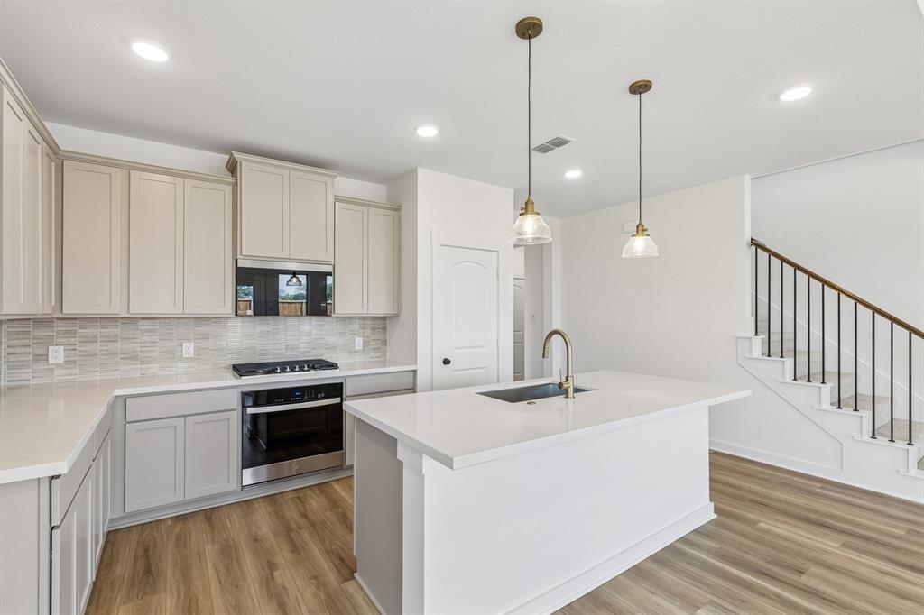 8709 Preakness Street Property Photo 4