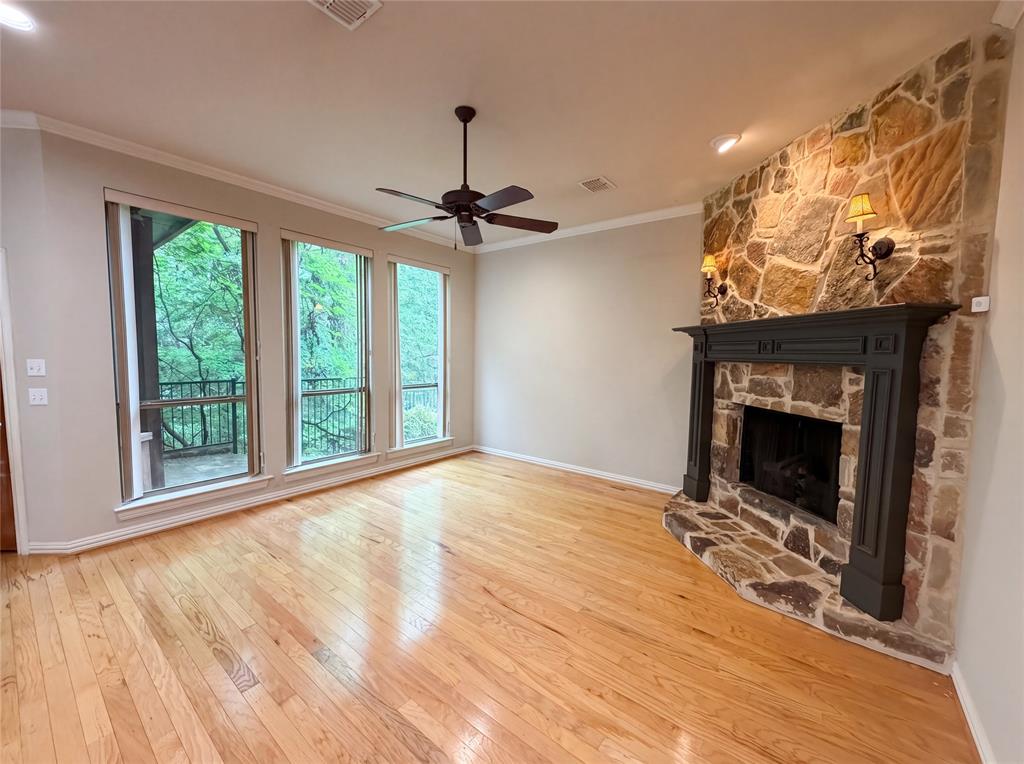 1309 Winding Brook Drive Property Photo 8