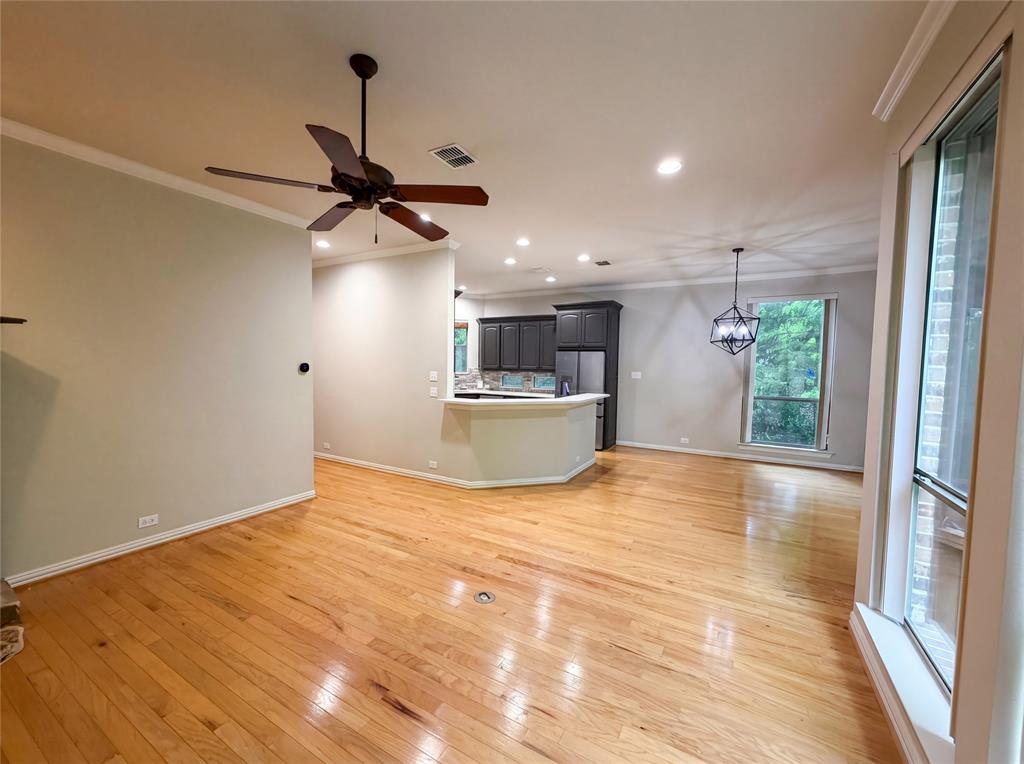 1309 Winding Brook Drive Property Photo 11