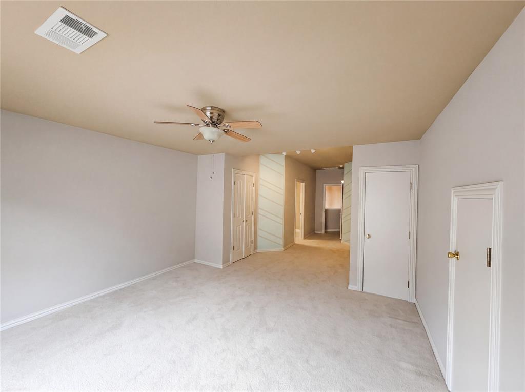 1309 Winding Brook Drive Property Photo 17
