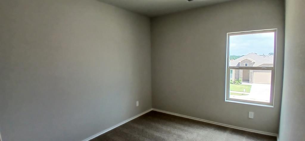 300 Perk Street Property Photo 11