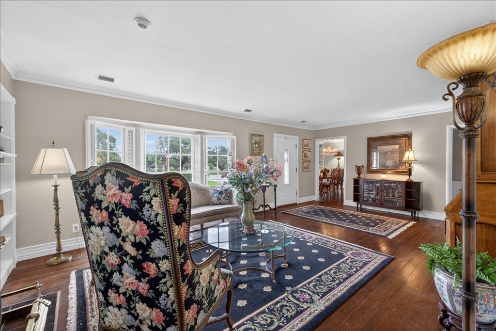 3505 White Settlement Road Property Photo 1