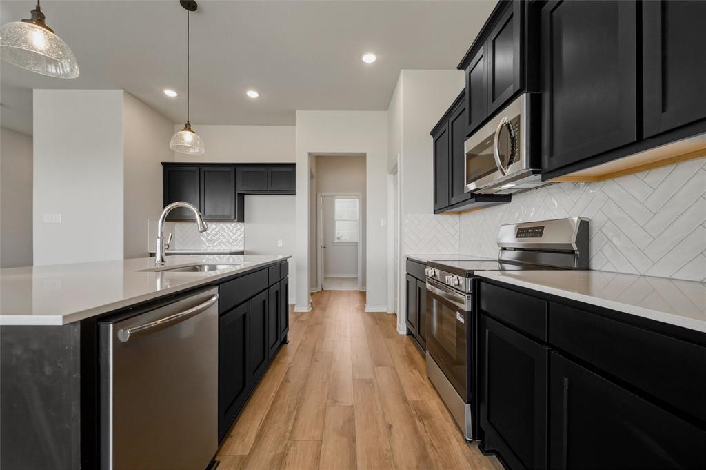 78 Aurora Avenue Property Photo 15
