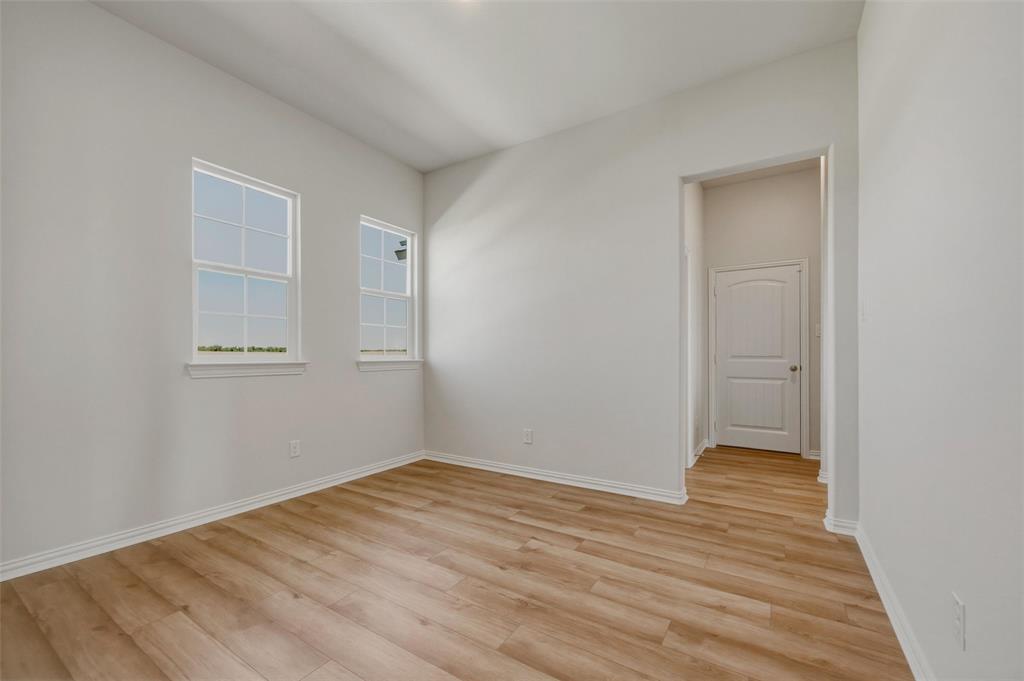 78 Aurora Avenue Property Photo 16