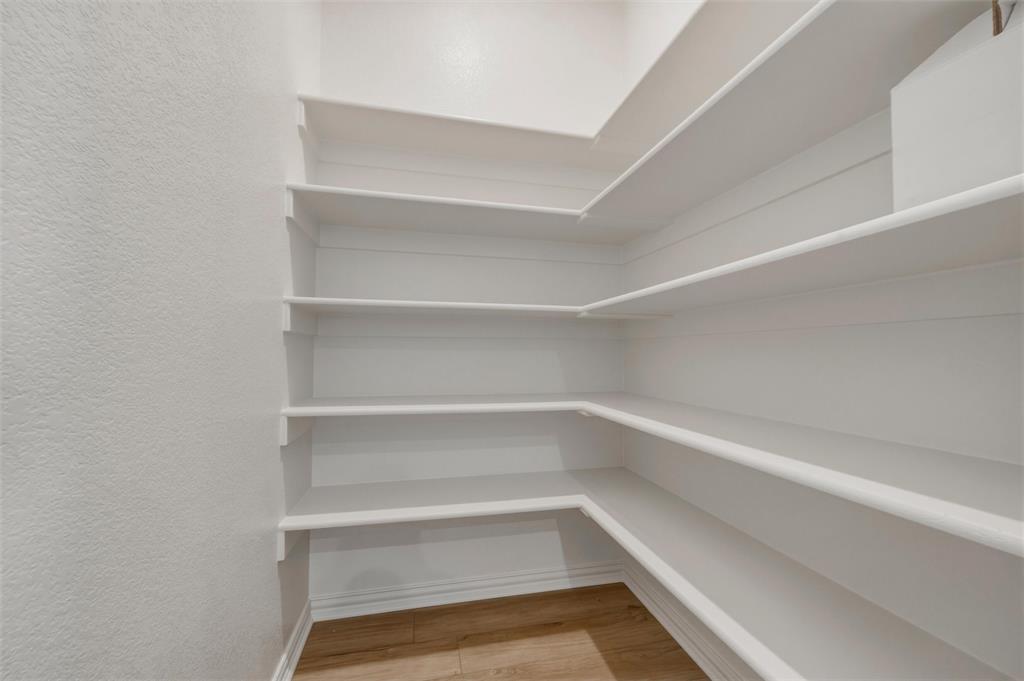 78 Aurora Avenue Property Photo 24