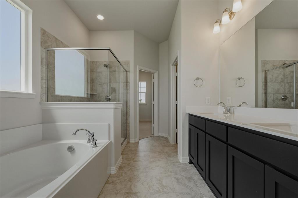 78 Aurora Avenue Property Photo 29