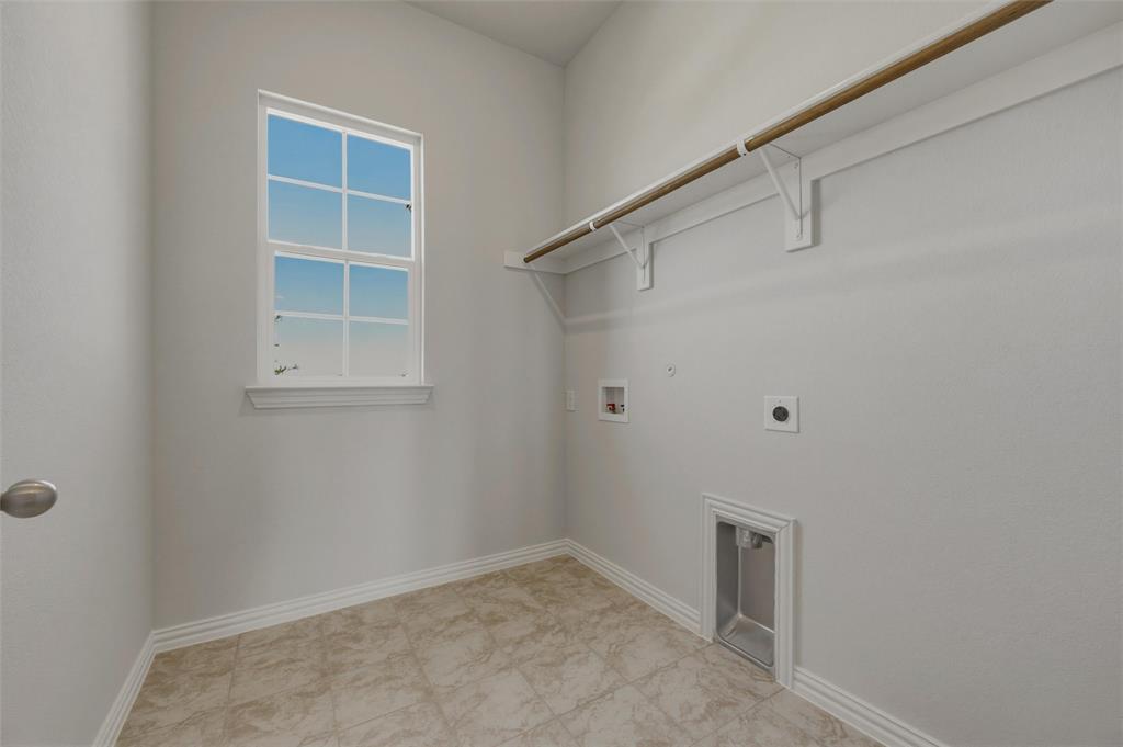 78 Aurora Avenue Property Photo 33