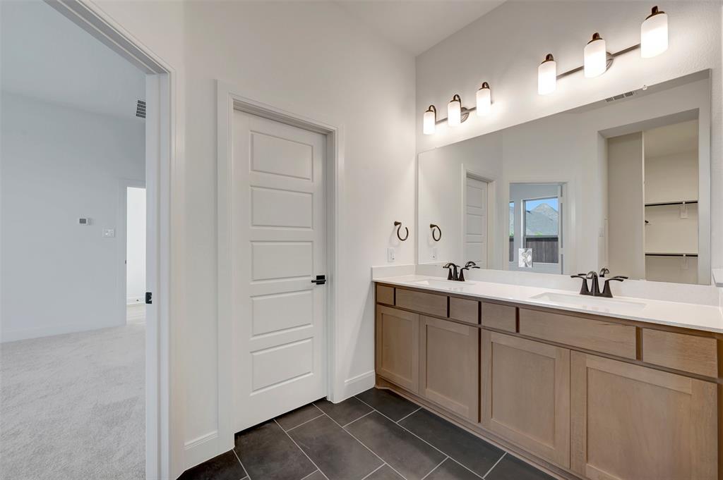 2321 Clearwater Way Property Photo 15