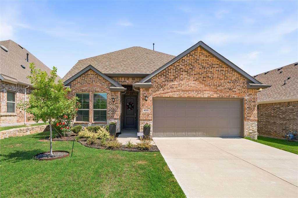 4727 Bluffview Drive Property Photo 1