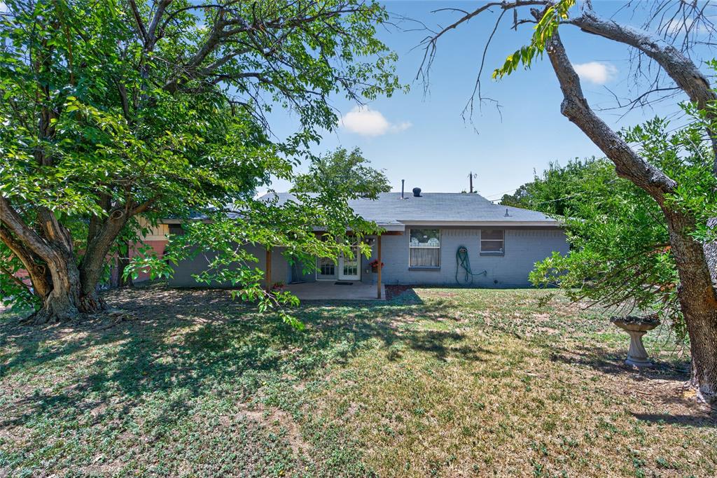 216 Rolling Hills Drive Property Photo 23