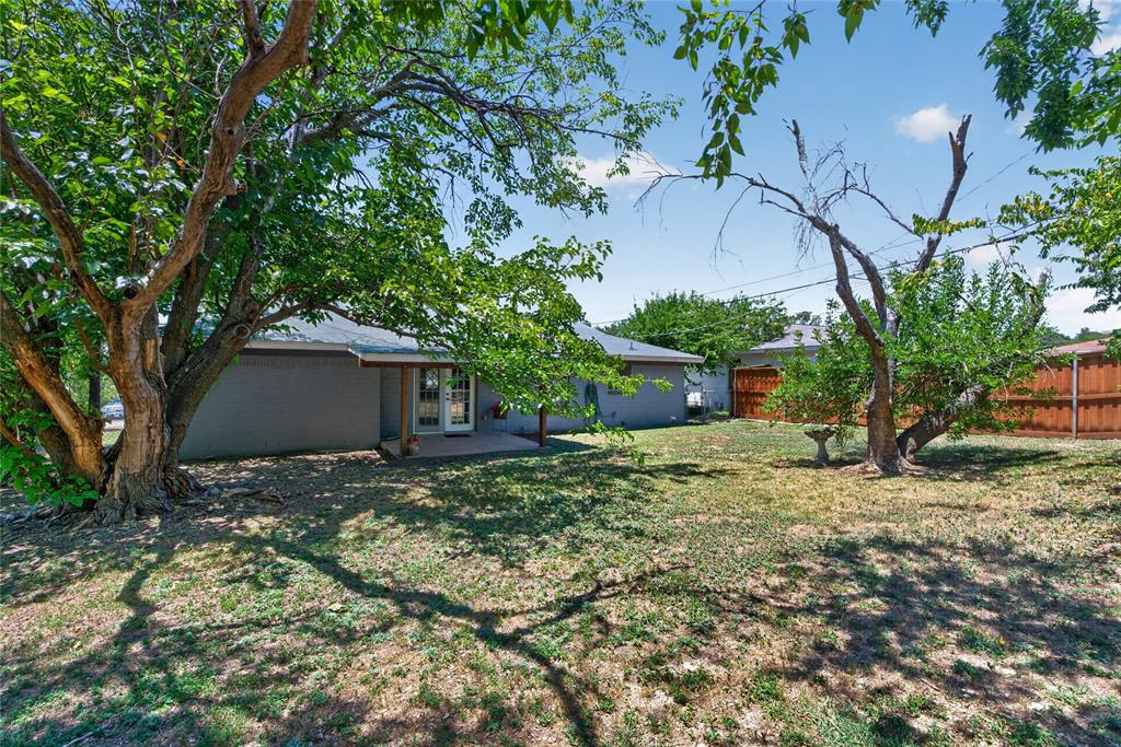 216 Rolling Hills Drive Property Photo 24