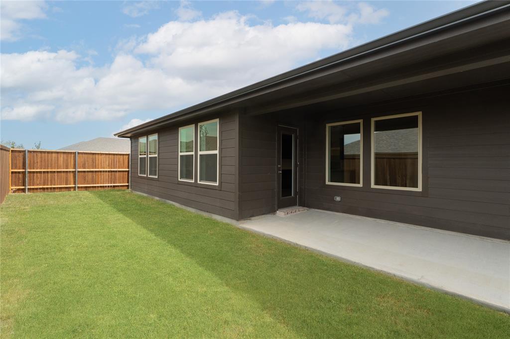 3908 Turquoise Avenue Property Photo 2