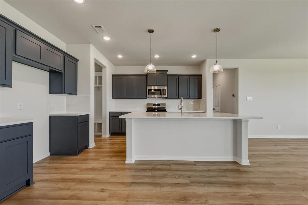 146 Aurora Avenue Property Photo 11