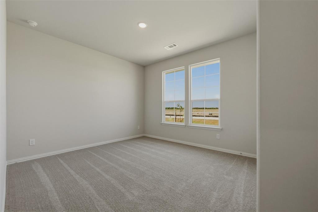 146 Aurora Avenue Property Photo 16