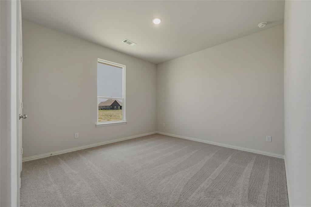 146 Aurora Avenue Property Photo 17