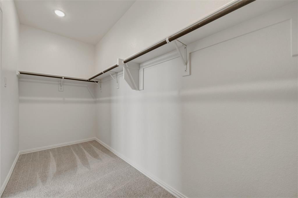 146 Aurora Avenue Property Photo 21