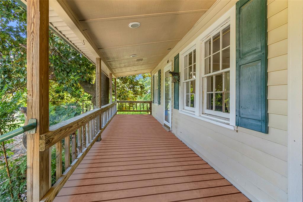 12250 County Road 3513 Property Photo 27