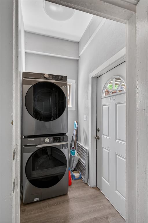 1038 College Street Property Photo 31
