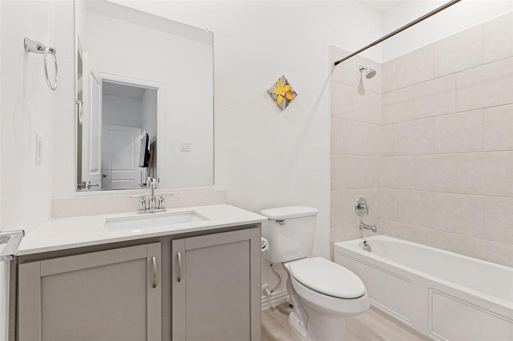 1153 Canuela Way Property Photo 17