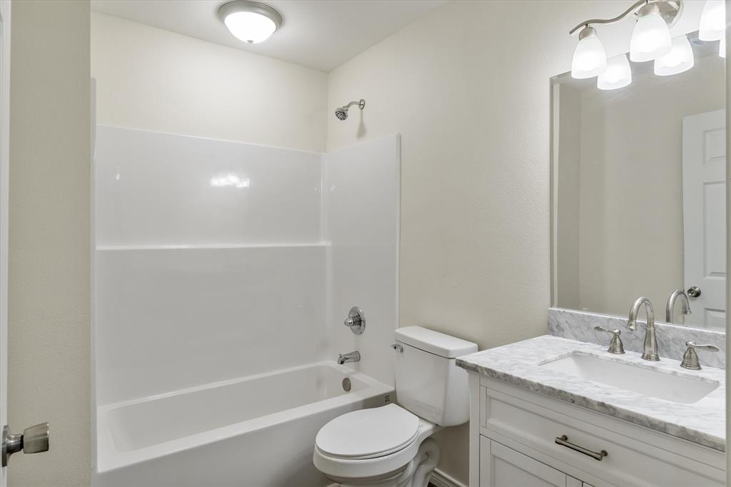 1015 W Park Drive Property Photo 16