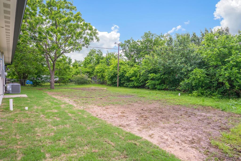 1015 W Park Drive Property Photo 20