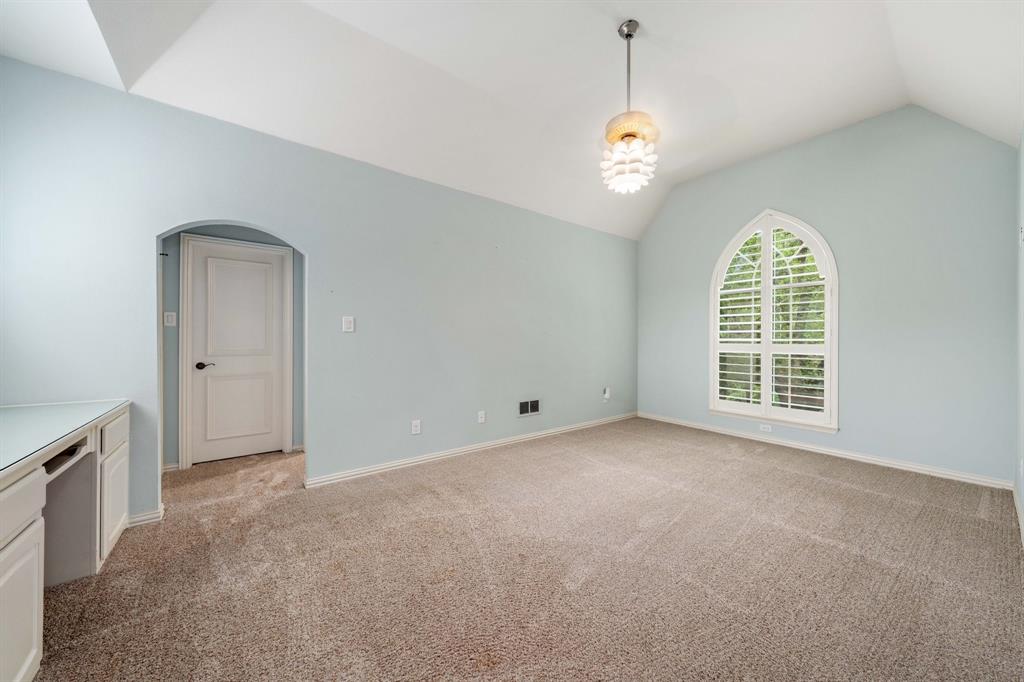5601 Woodspring Drive Property Photo 16