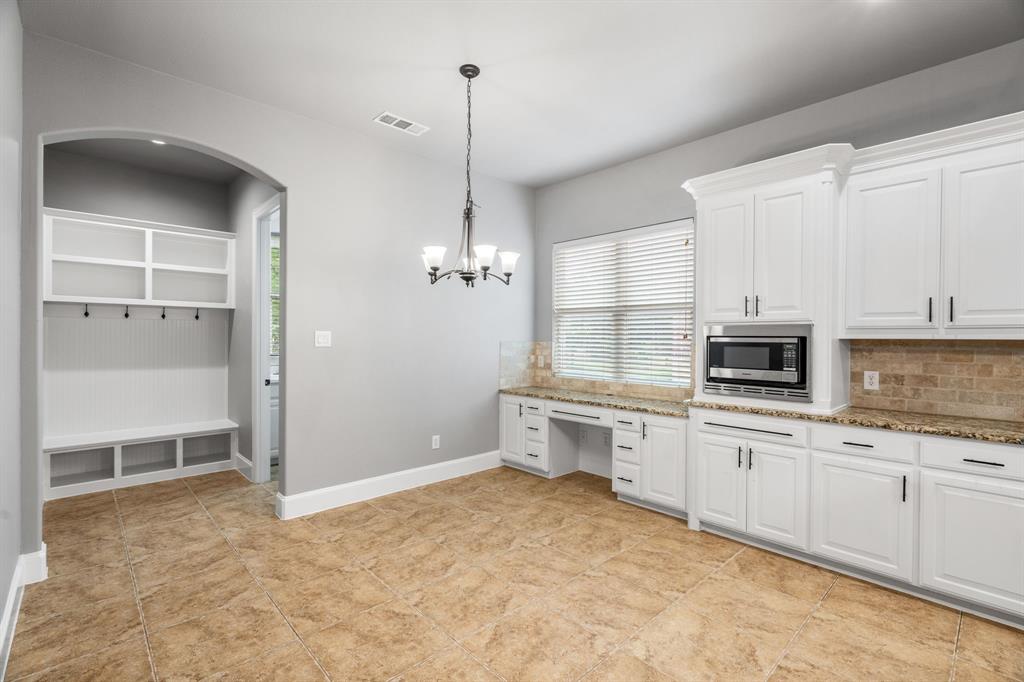 13696 Thornton Drive Property Photo 13