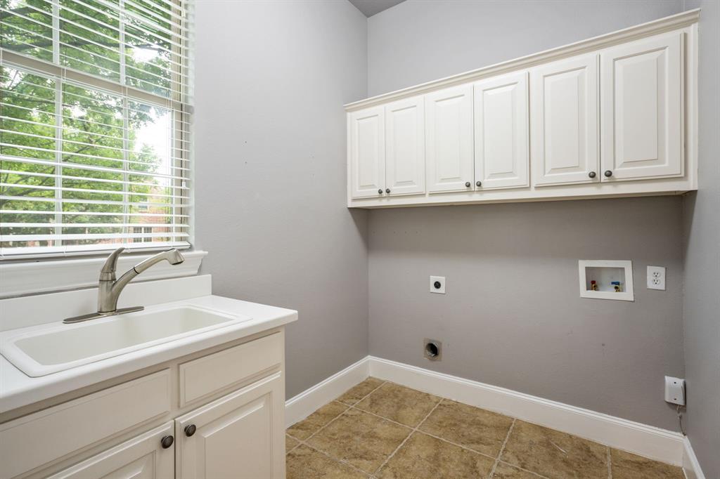 13696 Thornton Drive Property Photo 32