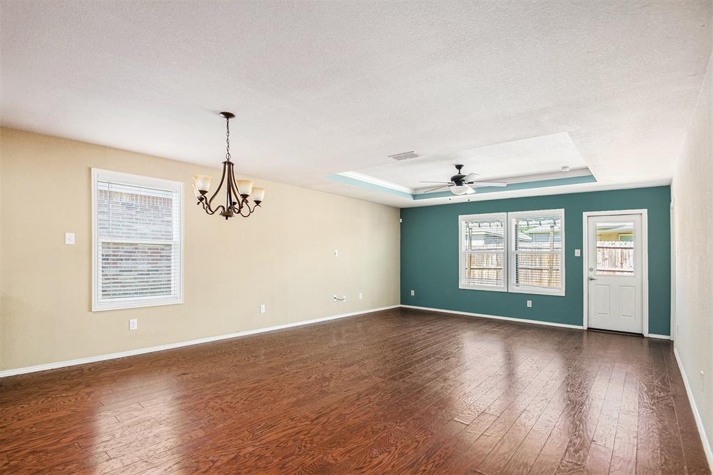 304 Chert Lane Property Photo 3