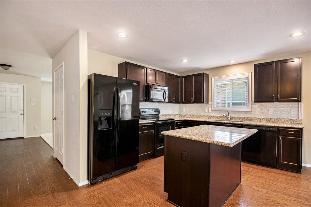 304 Chert Lane Property Photo 8