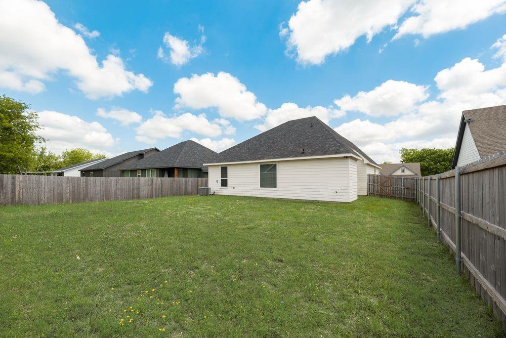 109 Vaughn Meadows Drive Property Photo 27