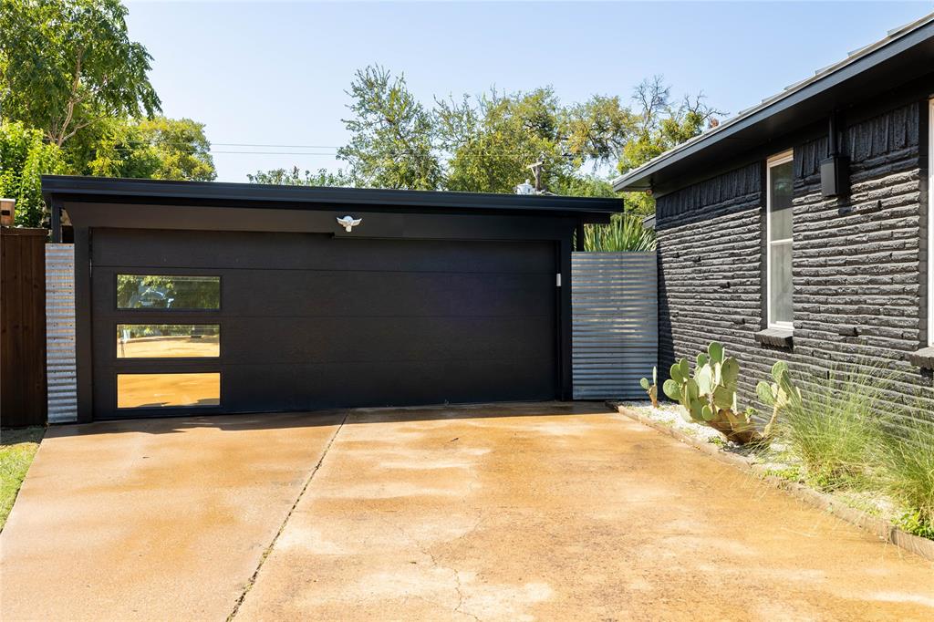 10872 Caprock Circle Property Photo 3