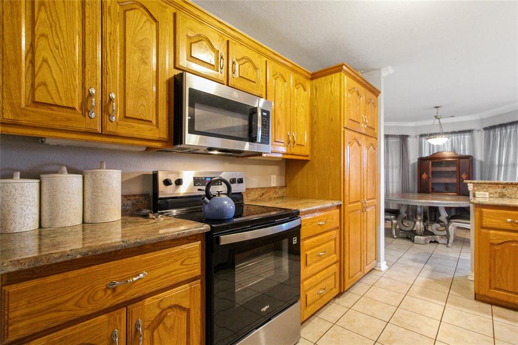 5955 Priscilla Lane Property Photo 11