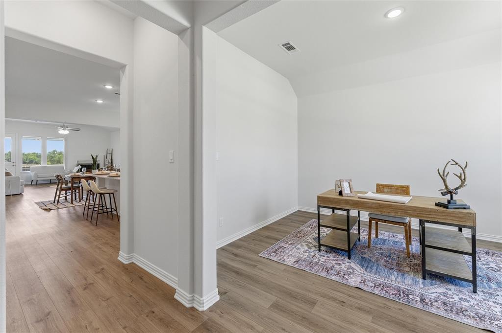3512 Helena Street Property Photo 5