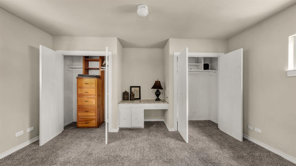 1715 N Oak Avenue Property Photo 8