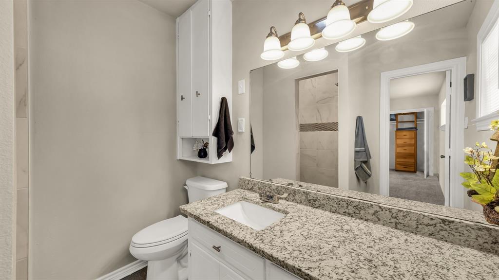 1715 N Oak Avenue Property Photo 9