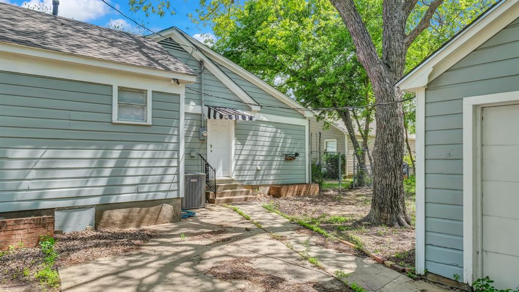 1715 N Oak Avenue Property Photo 26