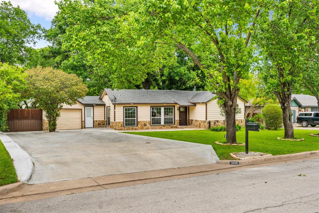 1800 Brook Hollow Drive Property Photo 1