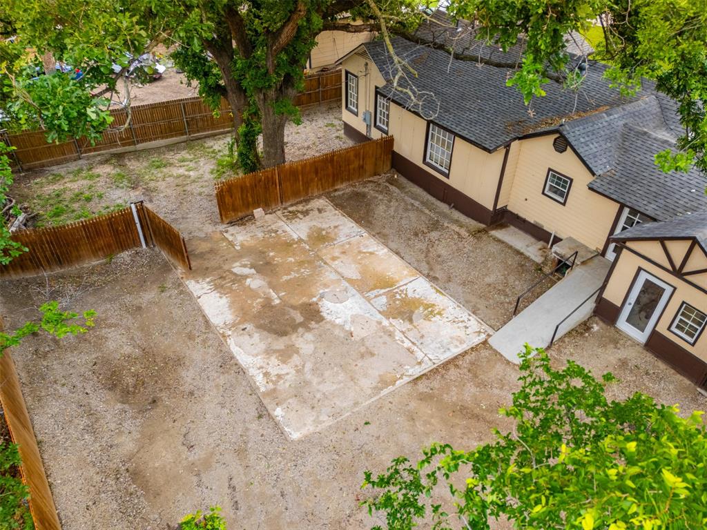 1800 Brook Hollow Drive Property Photo 6