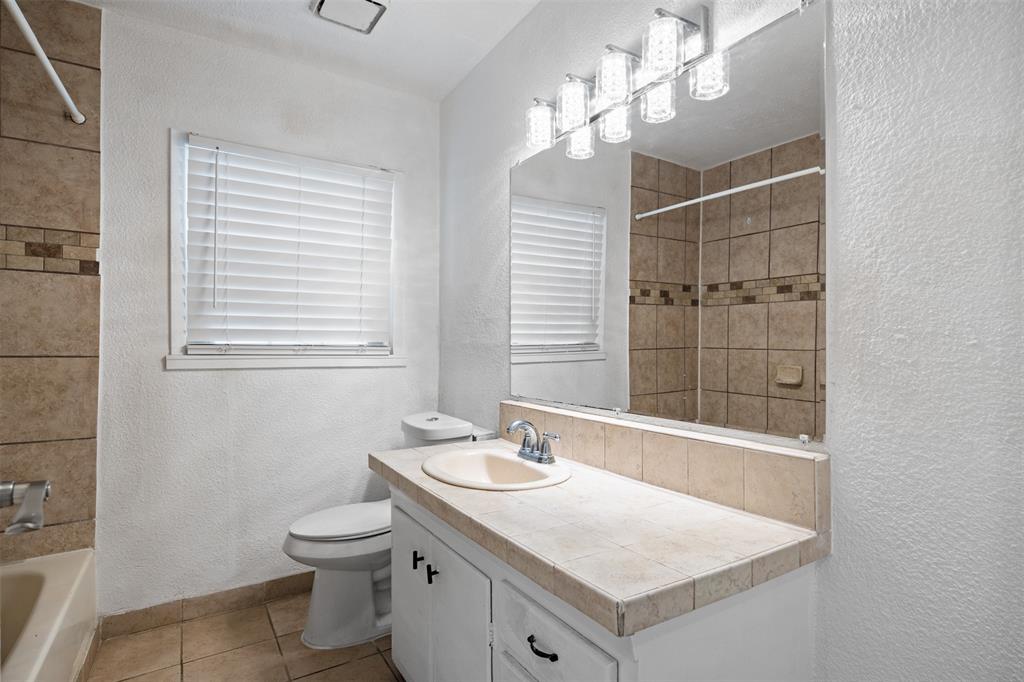 1800 Brook Hollow Drive Property Photo 19