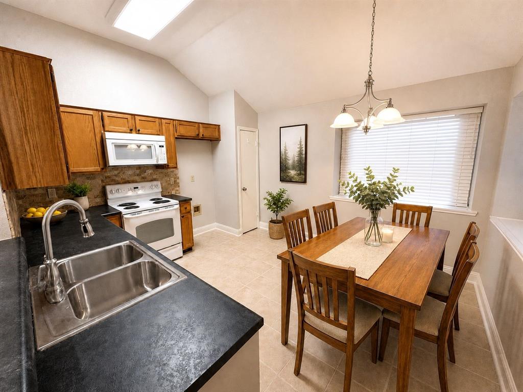 550 Lee Drive Property Photo 12