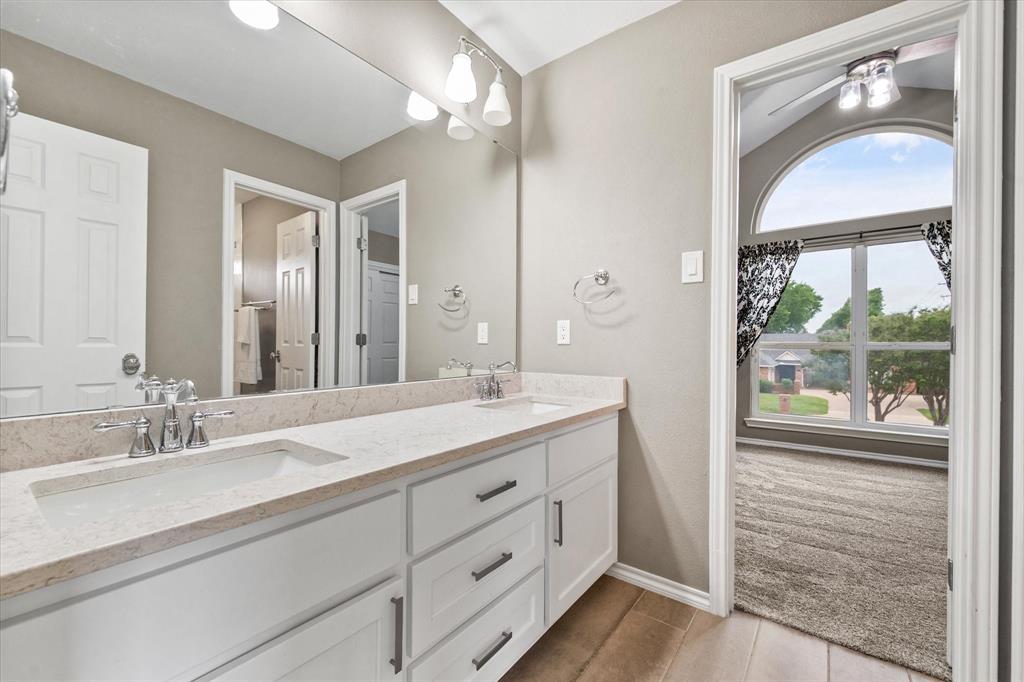 5401 Emerald Park Boulevard Property Photo 15