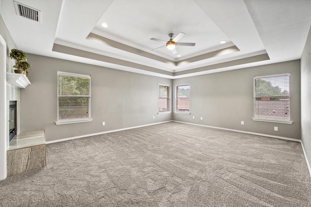 5401 Emerald Park Boulevard Property Photo 18