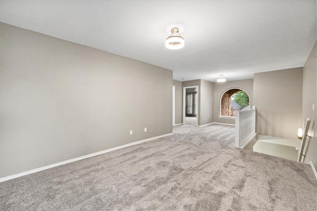 5401 Emerald Park Boulevard Property Photo 24