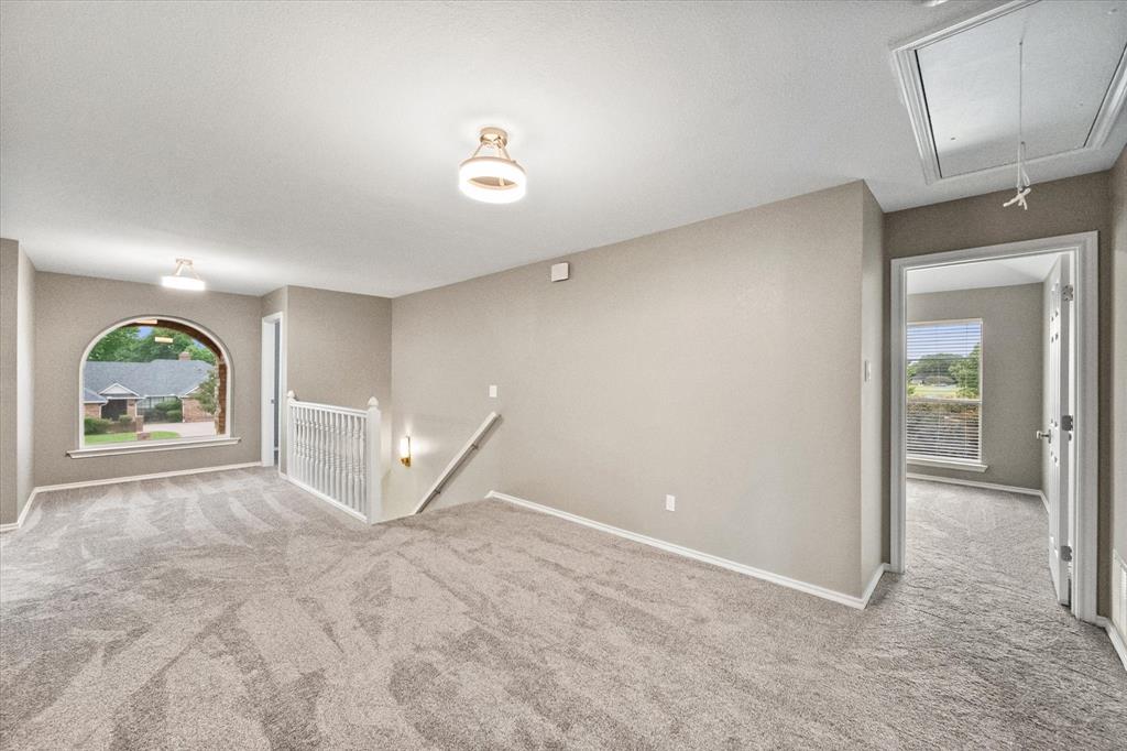 5401 Emerald Park Boulevard Property Photo 25