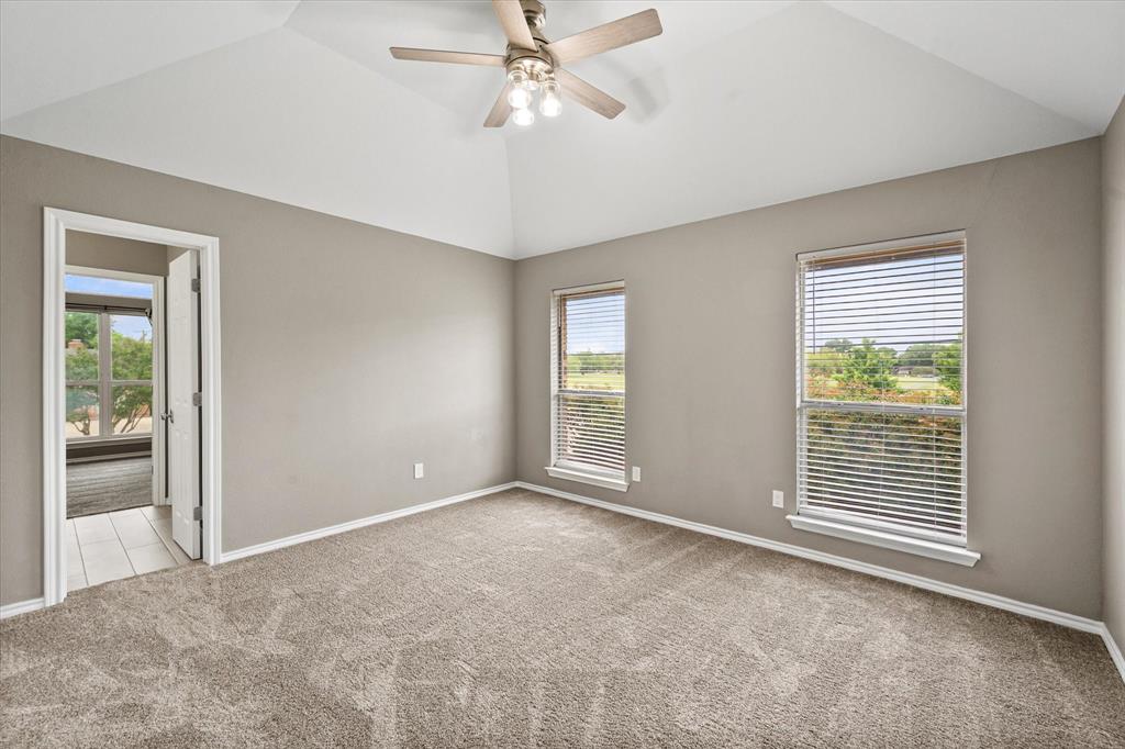 5401 Emerald Park Boulevard Property Photo 26